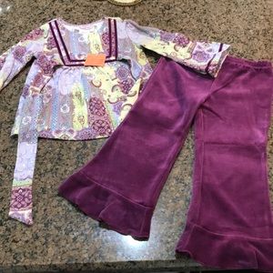 hippie outfit with velvet bell bottoms